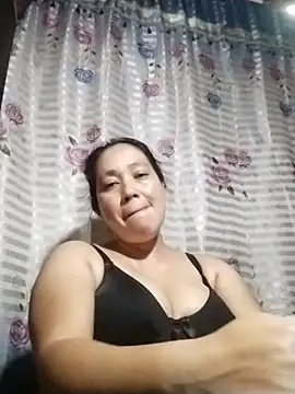 Snapshot of May_Bombs chatting on 7, 2, 2026 May Bombs online show from 7, 2, 2026