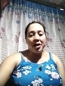 Snapshot of May_Bombs chatting on 18, 2, 2026 May Bombs online show from 18, 2, 2026