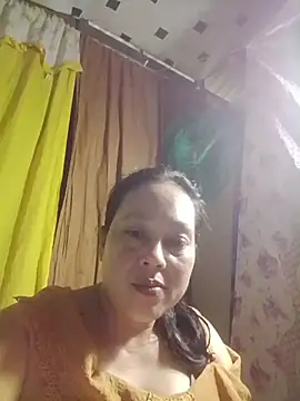 Snapshot of May_Bombs chatting on 19, 2, 2026 May Bombs online show from 19, 2, 2026