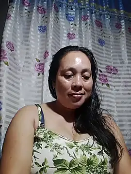 Snapshot of May_Bombs chatting on 22, 2, 2026 May Bombs online show from 22, 2, 2026