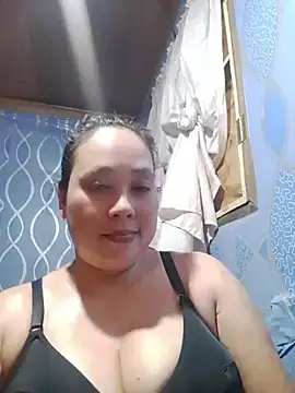 Snapshot of May_Bombs chatting on 25, 6, 2026 May Bombs online show from 25, 6, 2026