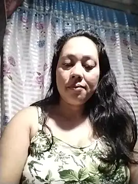 Snapshot of May_Bombs chatting on 15, 2, 2026 May Bombs online show from 15, 2, 2026