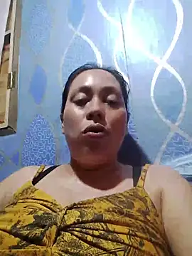 Snapshot of May_Bombs chatting on 5, 7, 2026 May Bombs online show from 5, 7, 2026