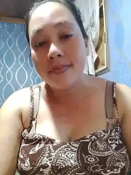 Snapshot of May_Bombs chatting on 8, 6, 2026 May Bombs online show from 8, 6, 2026