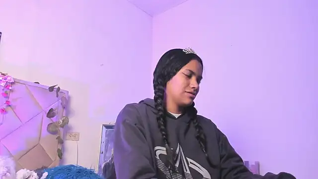 Julieta Parker online show from 9, 4, 2026