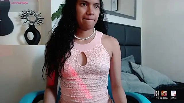 Julieta Parker online show from 11, 5, 2026