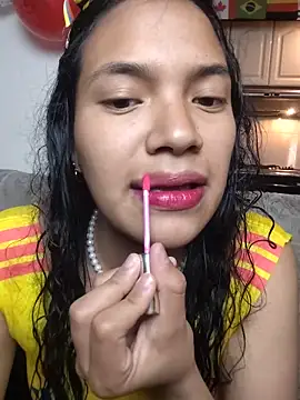 Snapshot of Julieta_Parker chatting on 12, 6, 2026 Julieta Parker online show from 12, 6, 2026