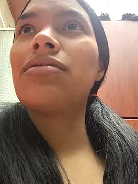 Snapshot of Julieta_Parker chatting on 23, 2, 2026 Julieta Parker online show from 23, 2, 2026