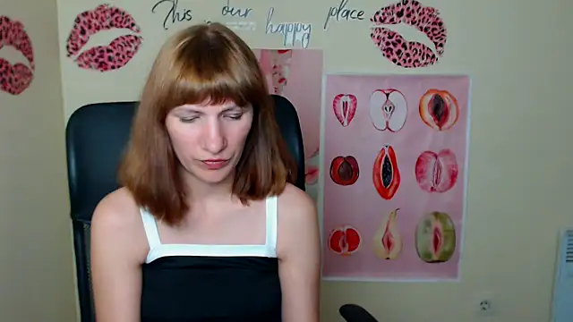 Snapshot of Rosalinda_ro chatting on 5, 6, 2026 Rosalinda ro online show from 5, 6, 2026