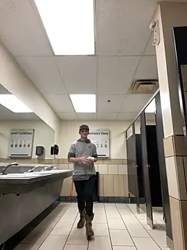 Snapshot of Horus1922 chatting on 24, 2, 2026 Horus1922 online show from 24, 2, 2026