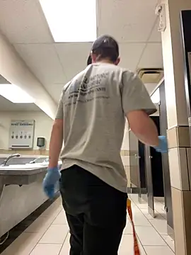 Snapshot of Horus1922 chatting on 25, 2, 2026 Horus1922 online show from 25, 2, 2026