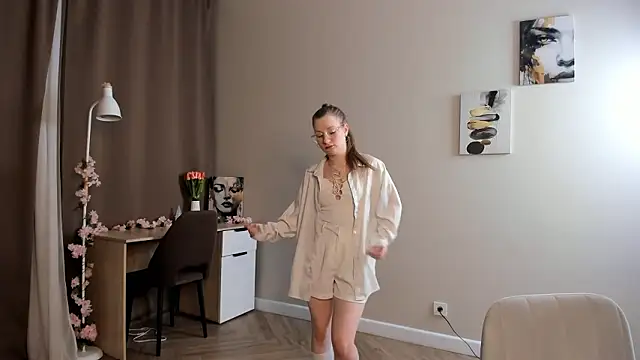 Snapshot of VictorMencia chatting on 12, 2, 2026 VictorMencia online show from 12, 2, 2026