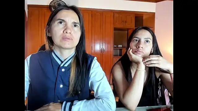 Snapshot of Emily_and_Soffy chatting on 12, 2, 2026 Emily and Soffy online show from 12, 2, 2026