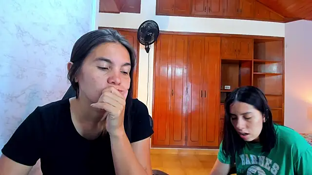 Emily and Soffy online show from 14, 4, 2026