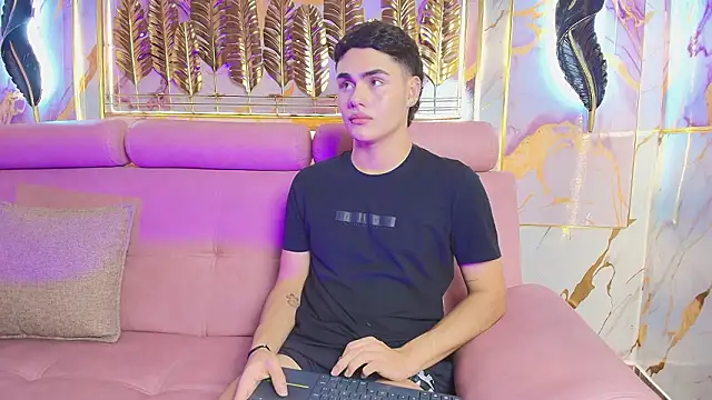 FemNoa online show from 20, 2, 2026