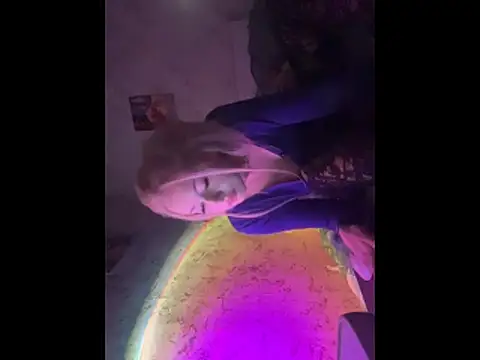 SisyLana online show from 8, 2, 2026