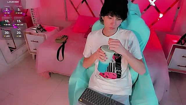 Snapshot of thanier_18 chatting on 18, 2, 2026 thanier 18 online show from 18, 2, 2026