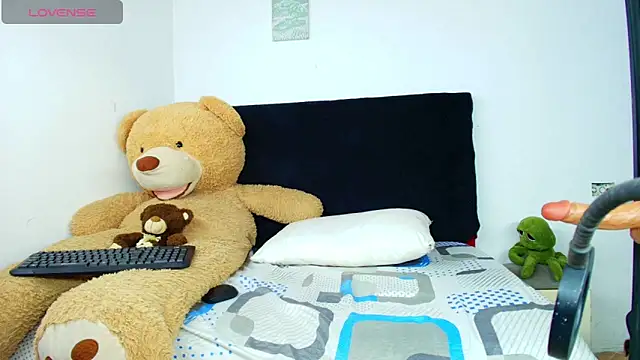 zeire  online show from 23, 3, 2026