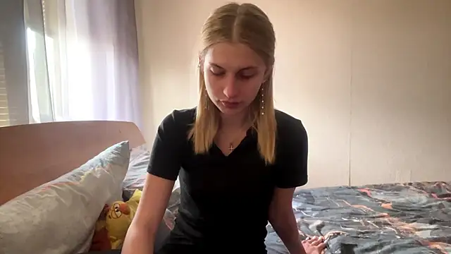 JeneeEady online show from 11, 4, 2026