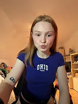 Snapshot of mad_girlygirl chatting on 14, 2, 2026 mad girlygirl online show from 14, 2, 2026