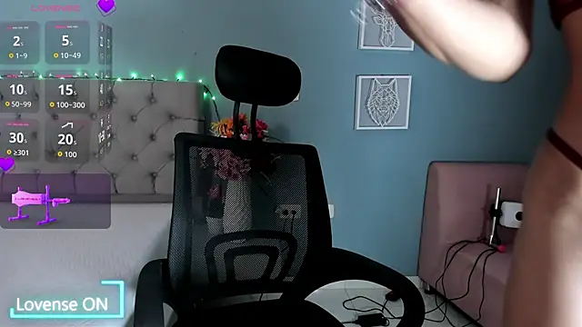 Valentina Rujano online show from 12, 4, 2026