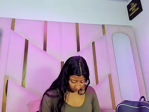 Vaneline2 online show from 3, 5, 2026