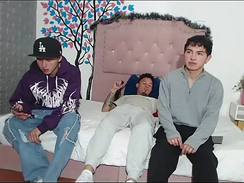 Snapshot of Damian20261 chatting on 23, 2, 2026 Damian20261 online show from 23, 2, 2026