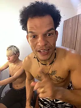 Snapshot of MaxyRyan chatting on 21, 3, 2026 MaxyRyan online show from 21, 3, 2026