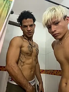 Snapshot of MaxyRyan chatting on 8, 3, 2026 MaxyRyan online show from 8, 3, 2026