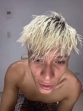 Snapshot of MaxyRyan chatting on 14, 3, 2026 MaxyRyan online show from 14, 3, 2026