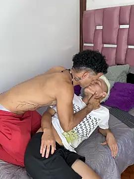 MaxyRyan online show from 12, 2, 2026