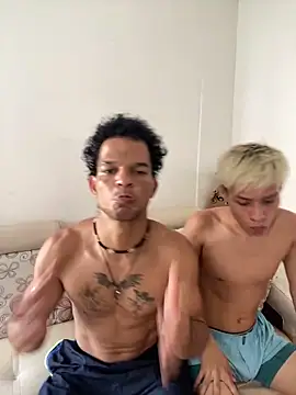 Snapshot of MaxyRyan chatting on 1, 4, 2026 MaxyRyan online show from 1, 4, 2026