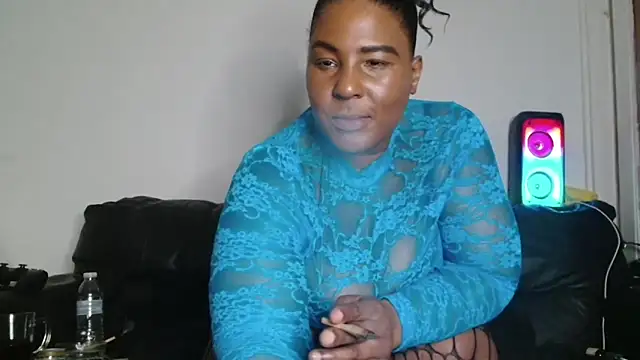 Snapshot of CurvySashia chatting on 5, 5, 2026 CurvySashia online show from 5, 5, 2026