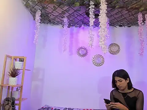 Snover hot2006 online show from 7, 3, 2026