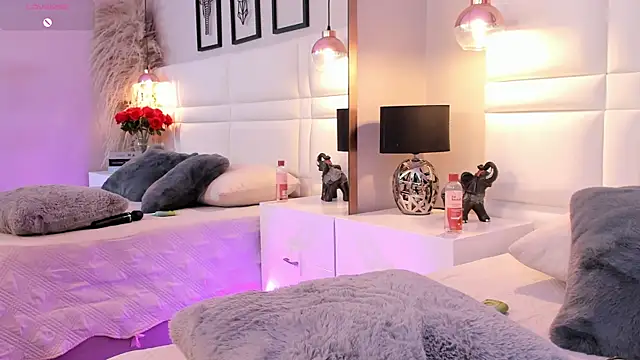 RaquelHyde  online show from 27, 5, 2026