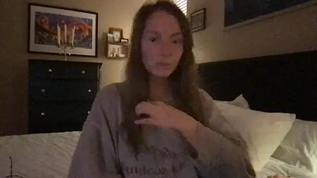 Snapshot of mooviebaby chatting on 8, 2, 2026 mooviebaby online show from 8, 2, 2026