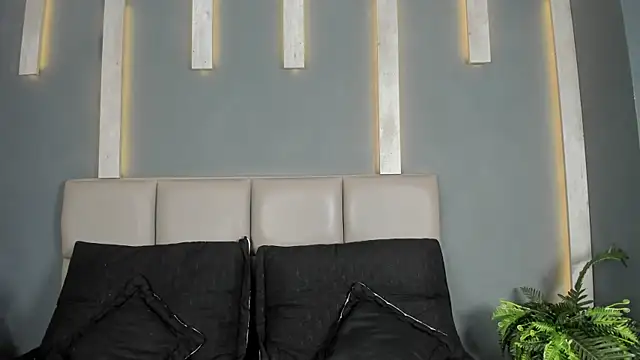 Snapshot of TSExoticFuck chatting on 27, 2, 2026 TSExoticFuck online show from 27, 2, 2026