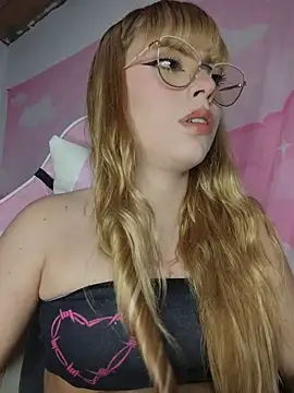 isaneptuneuwu online show from 25, 3, 2026