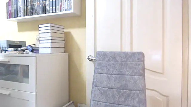 Tasiya online show from 4, 3, 2026