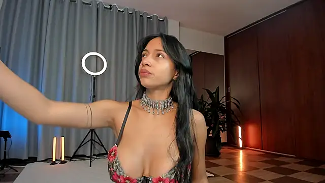 karinnixx online show from 10, 6, 2026