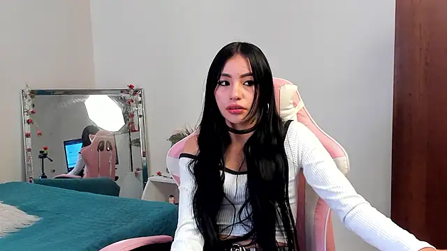 Chloe Miller 2 online show from 10, 3, 2026