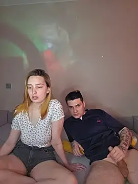 Snapshot of ToxyFoxyy chatting on 9, 2, 2026 ToxyFoxyy online show from 9, 2, 2026