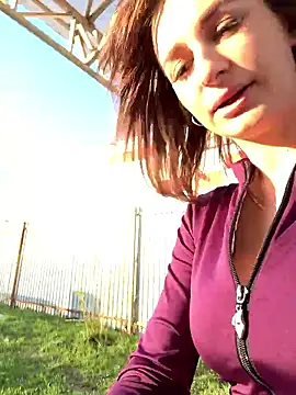 Amy Amely online show from 15, 4, 2026