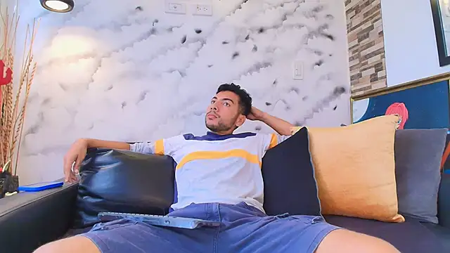 Max Hornye online show from 6, 3, 2026