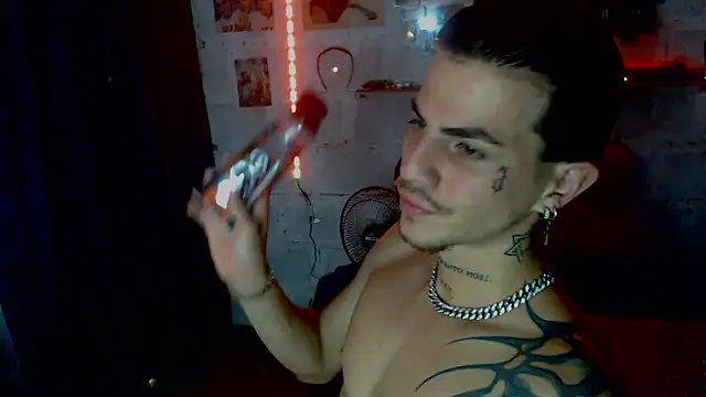 Snapshot of paul-mendezx chatting on 7, 2, 2026 paul-mendezx online show from 7, 2, 2026