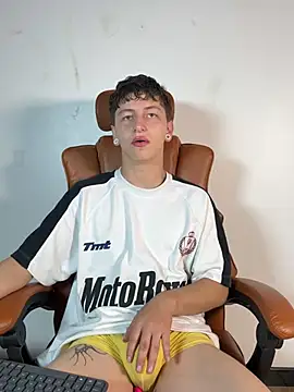 ARON LUXX online show from 24, 3, 2026