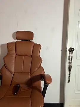 ARON LUXX online show from 12, 3, 2026