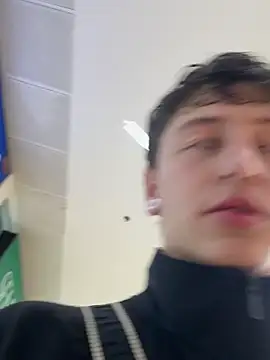 ARON LUXX online show from 13, 4, 2026