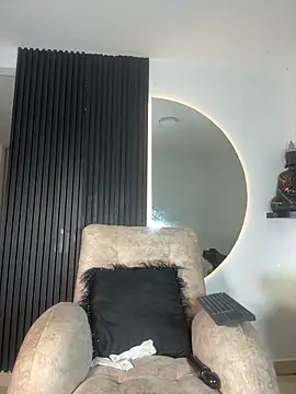 Snapshot of ARON_LUXX chatting on 10, 2, 2026 ARON LUXX online show from 10, 2, 2026