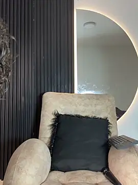 Snapshot of ARON_LUXX chatting on 12, 2, 2026 ARON LUXX online show from 12, 2, 2026